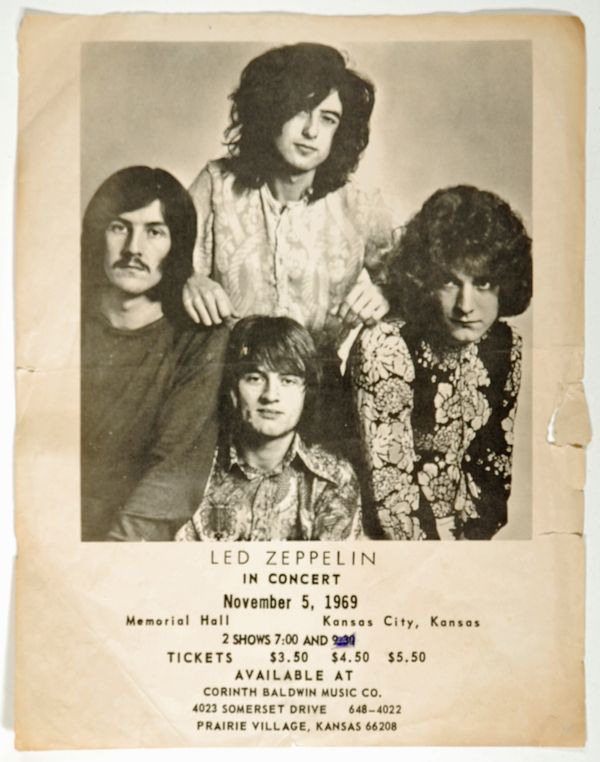 Led Zeppelin Memorial Hall 1969 Value - GoCollect (led-zeppelin-at ...