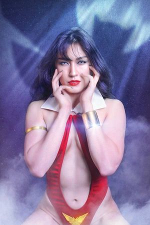 Vampirella #14 (25 Copy Lee Cosplay Virgin Cover)