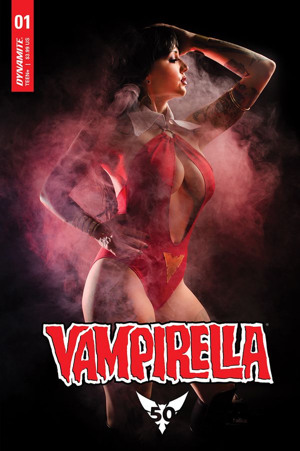 Vampirella #1 (Cover E Cosplay)
