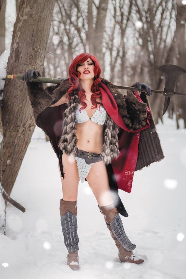 Red Sonja #1 (Cover E Cosplay)