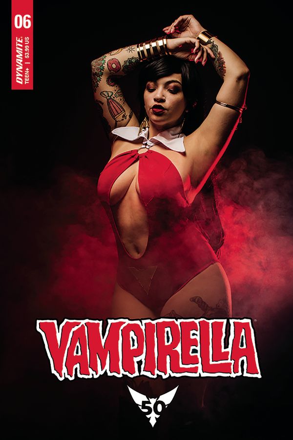 Vampirella #6 (Cover E Cosplay)