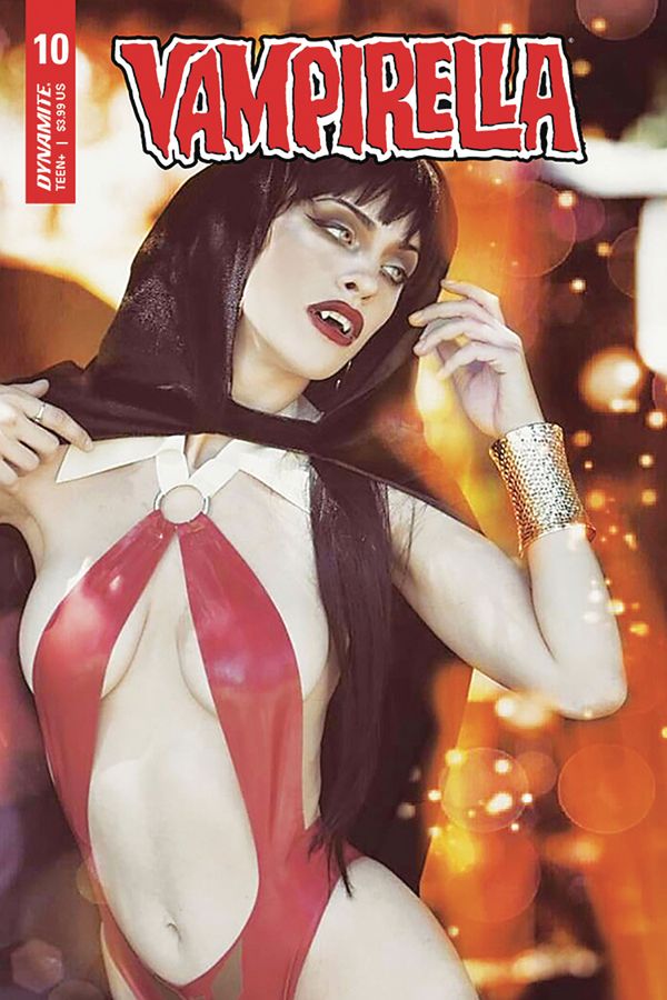 Vampirella #10 (Cover E Nixie Sweet Cosplay)