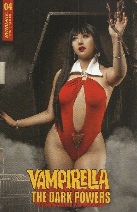 Vampirella: The Dark Powers #4 (Cover E Ramirez  Cosplay) Comic
