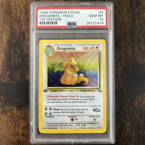 Dragonite (4/62) - Fossil (1st Edition)