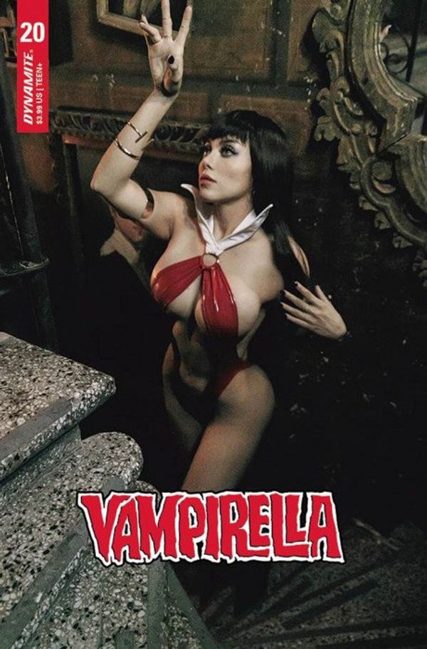 Vampirella #20 (Cover E Lorraine Cosplay)