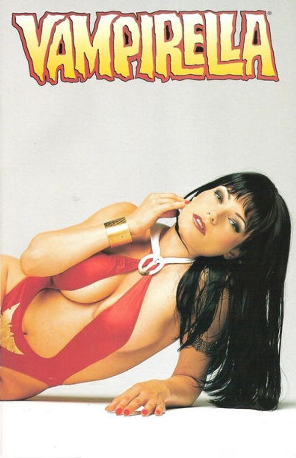 Vampirella #10 (Photo Variant Cover)