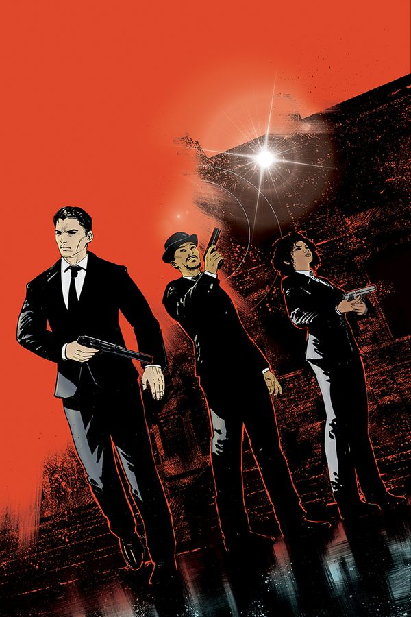 James Bond 007 #11 (40 Copy Carey Virgin Cover)