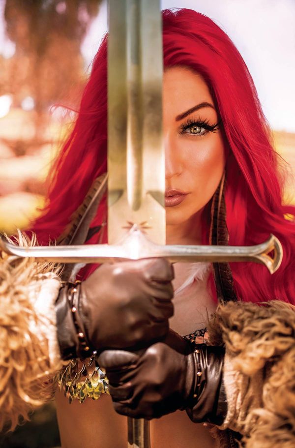 Invincible Red Sonja #7 (Cover H 20 Copy Cover Cosplay Virgi)