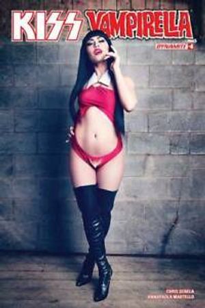 Kiss/Vampirella #3 (Cover D Cosplay)
