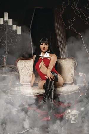 Vampirella #12 (25 Copy Ramirez Cosplay Virgin I)