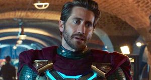 Gyllenhaal_Mysterio