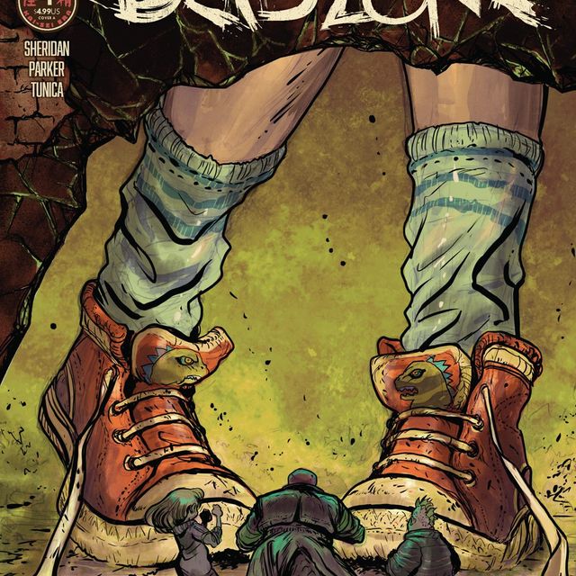 THE MOON IS FOLLOWING US... Post Image